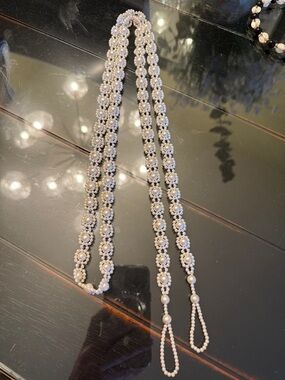 Pearl and Crystal Beaded Lariat Necklace - White